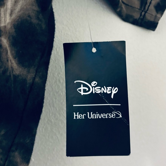 ✨Her Universe Disney The Haunted Mansion Gargoyle Girls Crop Sz Small T-Shirt✨ - Picture 8 of 12